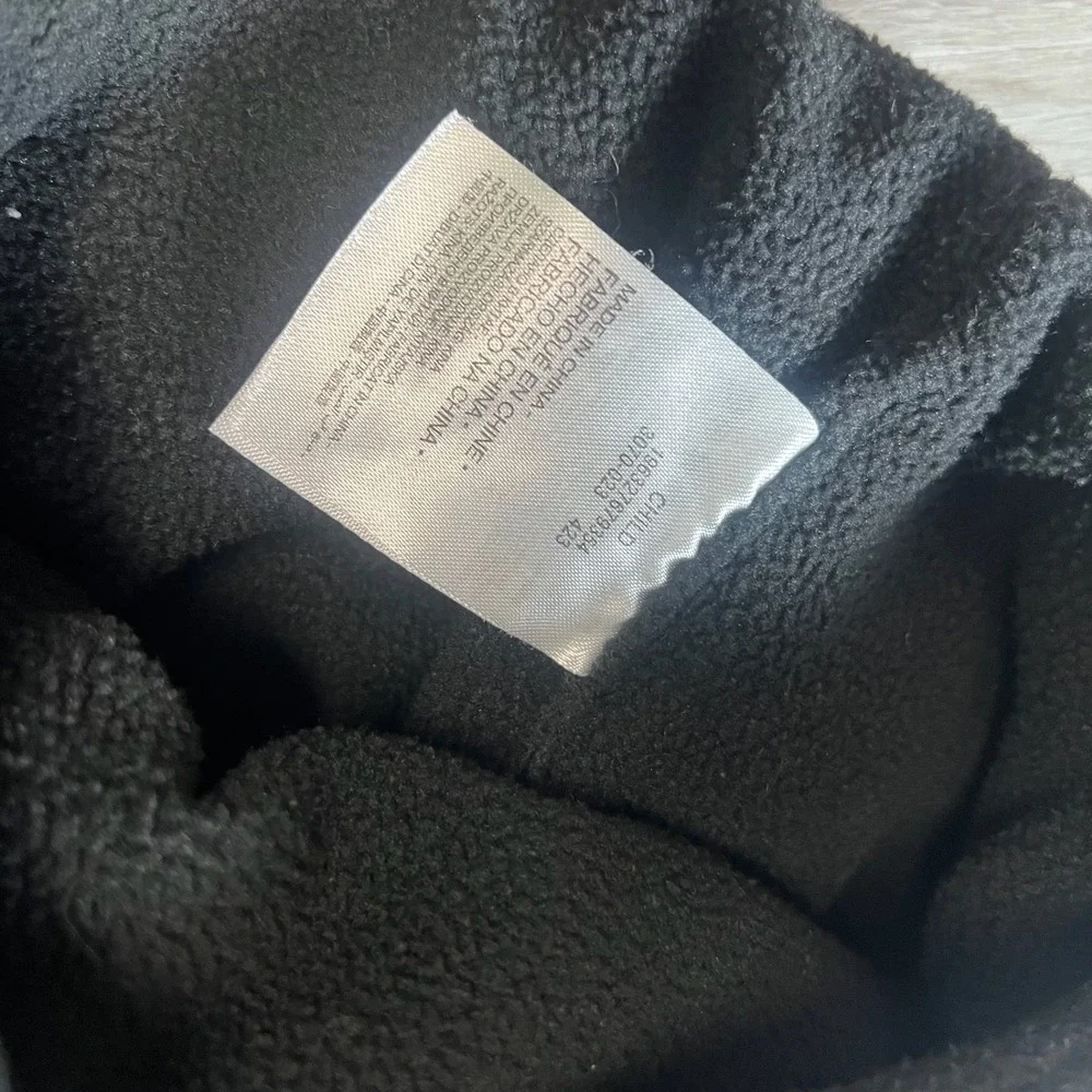 Nike Beanie Kids One‎ Size Black Sherpa Fleece Cuffed Winter Hat 3070-023
